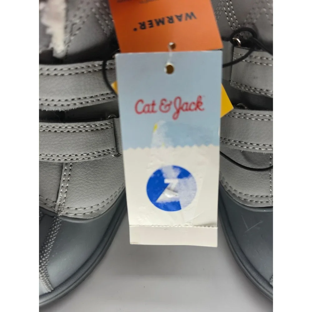 NWT Cat & Jack Toddler Denver Winter Boots Gray Waterproof Insulated Size 7 Play